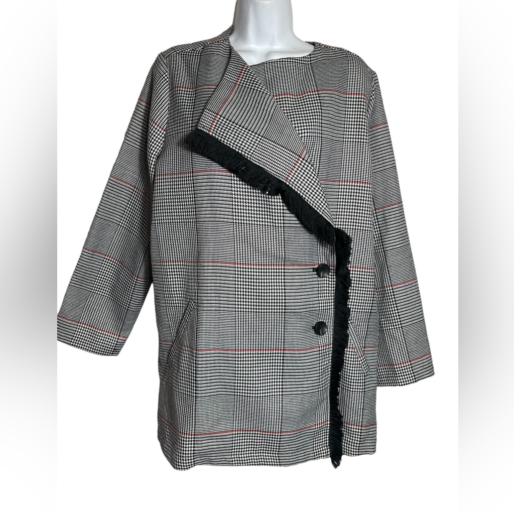 Laurie Felt Size Medium Plaid Black & White Blazer Jacket W/Fringe Detail